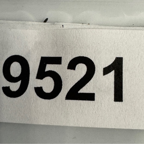 Abercrombie Curve Love 4” Mom Shorts High Rise Distressed 34 - Picture 6 of 6